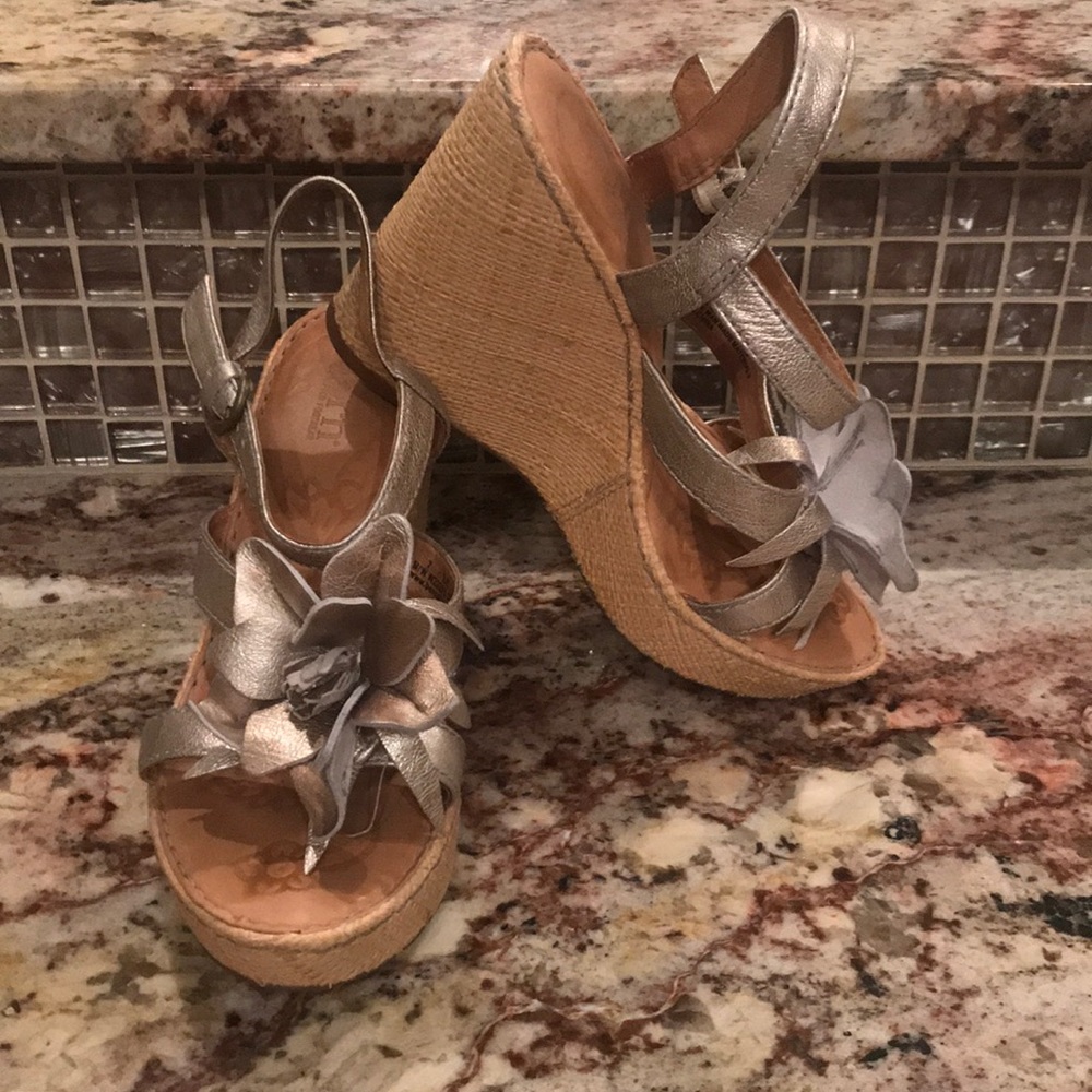 Born wedge sandals